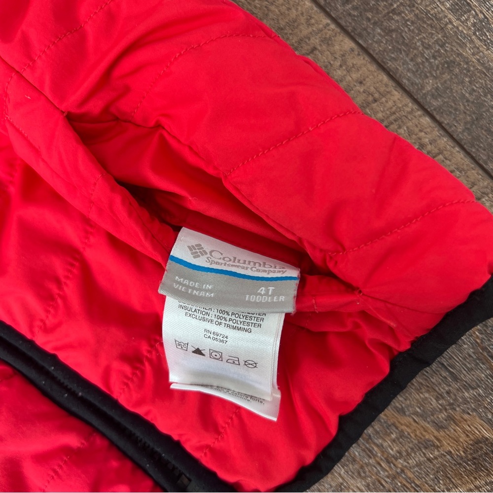 Reversible packable coat - Picture 2 of 4